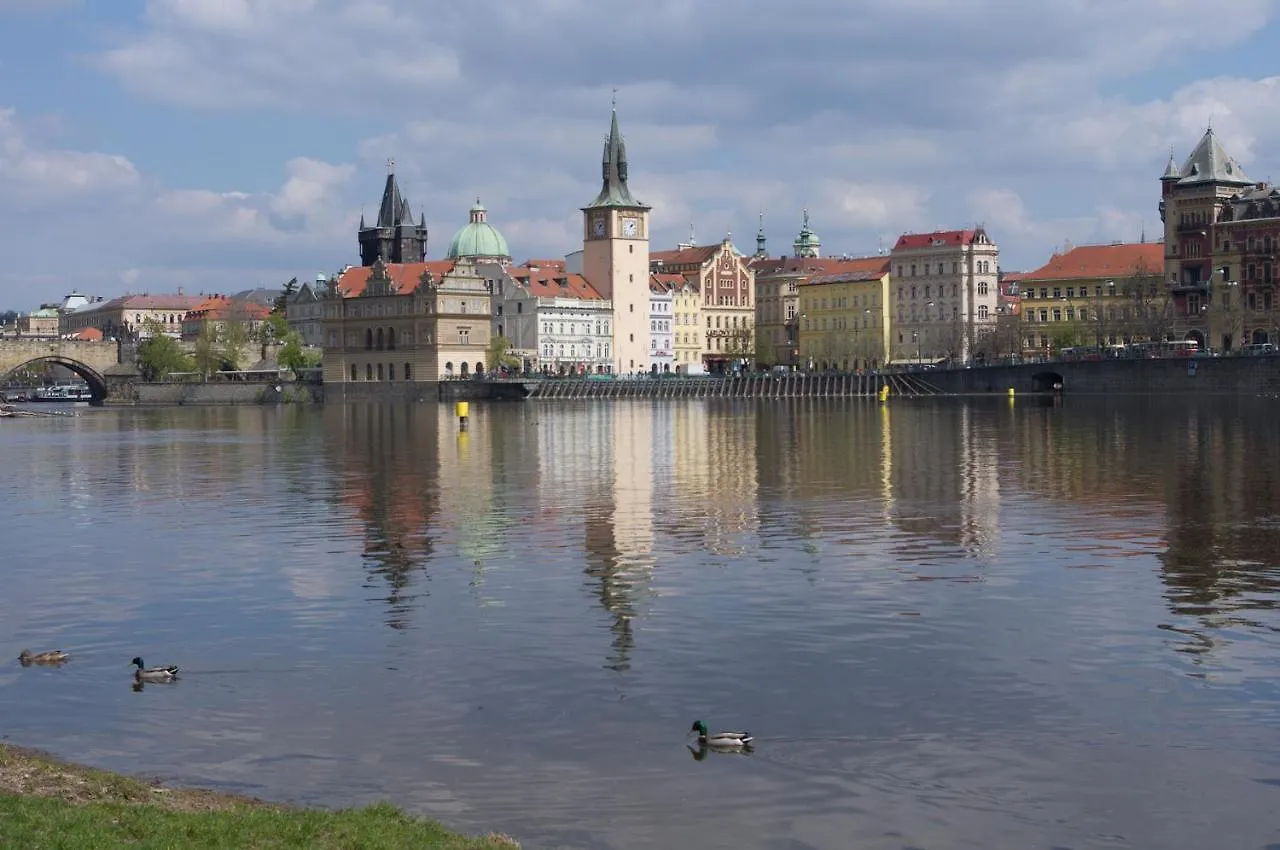 Apartament Park View - A Digital Nomad'S Dream Praga 0*,